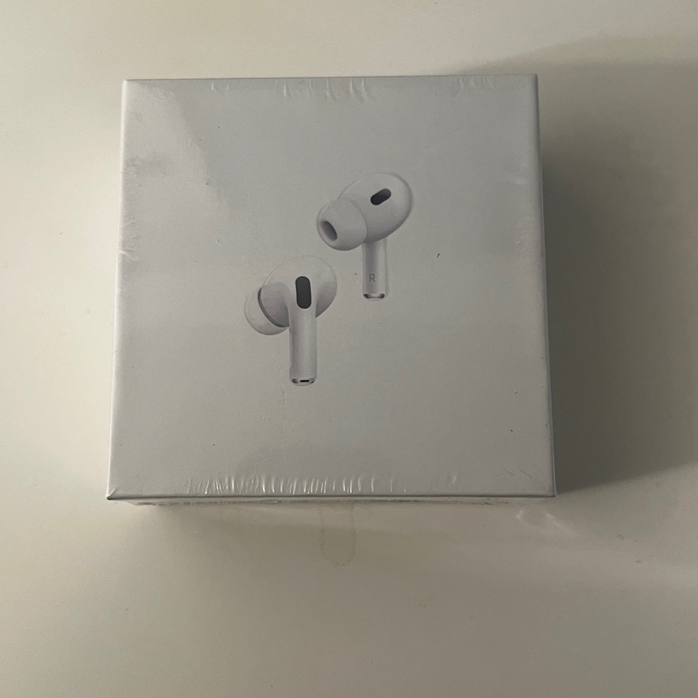 AirPod Pro 2nd generation Wireless Earbuds with Charging Cade